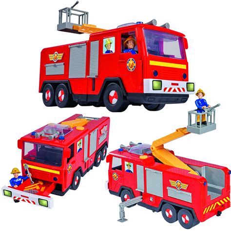 Ilustracja figurki strażaka z drabiną w stylu kreskówkowym, wykonanej z tworzywa sztucznego, jako dekoracja tortu.