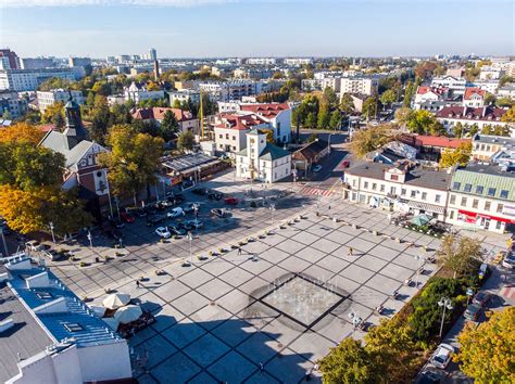Historyczne zdjęcie dawnej strażnicy OSP Radzyń Podlaski z lat 50.