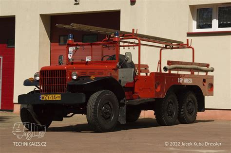 Zdjęcie zabytkowego Dodge WC 62 OSP Wręcza