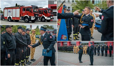 Uroczysta zbiórka strażaków przed komendą