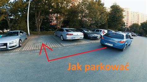 Tematyczne zdjęcie spalonego samochodu na parkingu