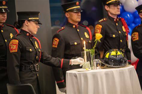 Thematic photo of the honor guard of the State Fire Service during a ceremony