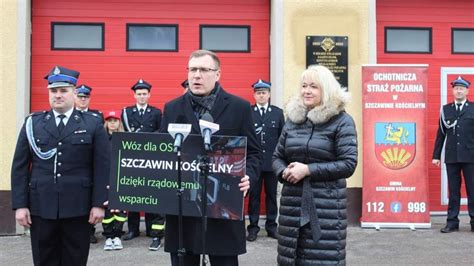 fot. Druhny i druhowie z Ochotniczej Straży Pożarnej w Gorzycach zaprosili na piknik strażacki.