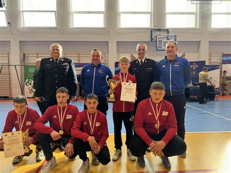 Zdjęcie z zawodów sportowo-pożarniczych młodzieży w hali