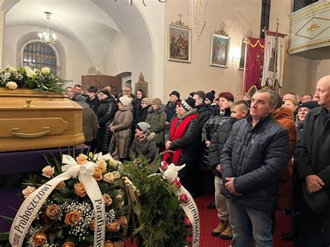 Katowice: żałobna msza święta w archikatedrze, pożegnanie dziennikarzy