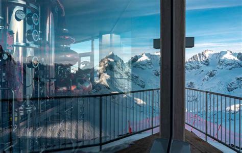 zdjęcie tunelu kolejki górskiej Kitzsteinhorn