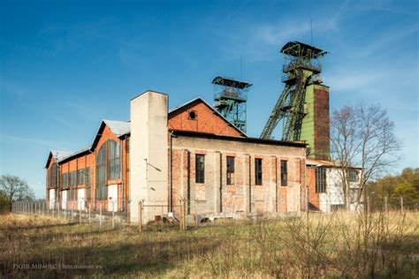 Zabytkowe zdjęcie strażaków na Górnym Śląsku
