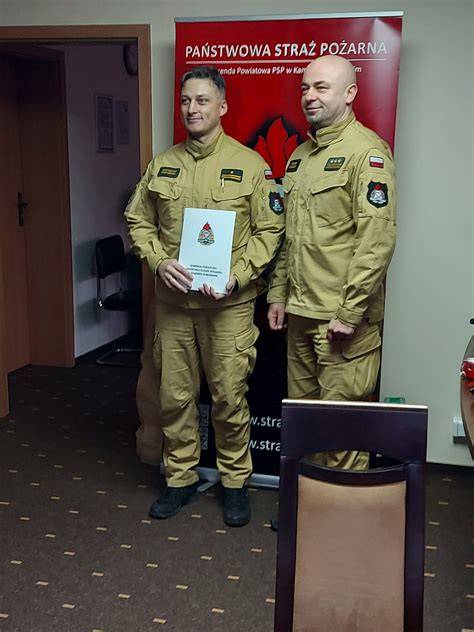 Komendanci Państwowej Straży Pożarnej w Lubaniu: st. kpt Marek Radwan, st. bryg. Roman Mroczkowski i st. bryg. Zbigniew Szyszło