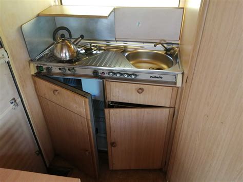 schemat wnętrza nowoczesnego ambulansu na bazie Fiata Ducato