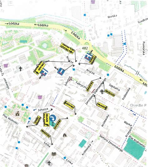 Mapa poglądowa z zaznaczonymi ulicami, budynkami i optymalnymi odległościami rozmieszczenia hydrantów