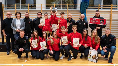 Młodzieżowe Halowe Zawody Sportowo-Pożarnicze w Oświęcimiu, sala gimnastyczna