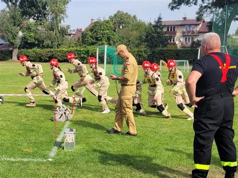 Zdjęcie zawodników podczas ćwiczenia bojowego CTIF