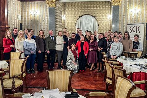 Zdjęcie grupowe uczestników spotkania PSORW w Morawicy