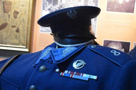 Replika historycznego munduru strażackiego
