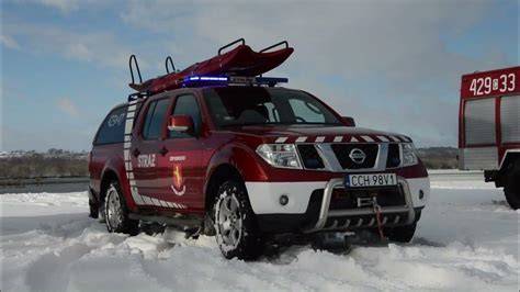 Nissan Navara w barwach OSP Wejherowo, widoczny w terenie lub podczas uroczystego przekazania