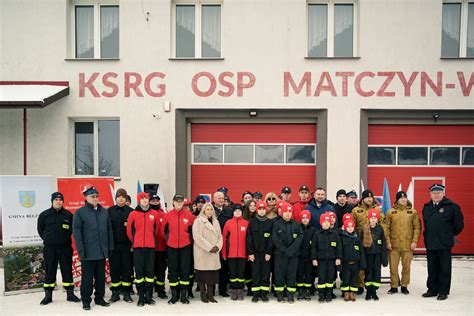 Zdjęcie grupowe członków OSP Nowe Mostki