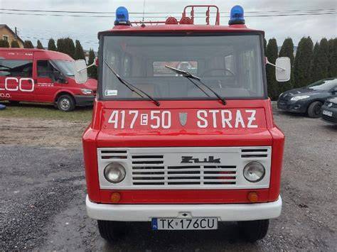 Odrestaurowany samochód strażacki Żuk, symbol akcji 