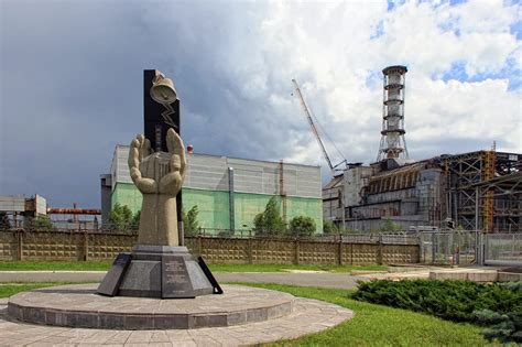 Pomnik strażaków-likwidatorów awarii w Czarnobylu