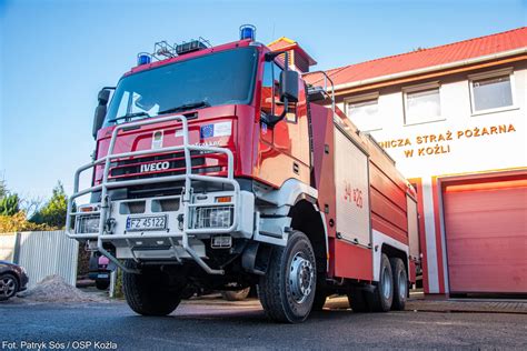 Zdjęcie ciężkiego samochodu gaśniczego Iveco EuroTrakker z OSP Koźla, wraz ze specyfikacją techniczną