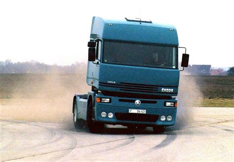 zdjęcie ciężarówki Liaz 300 lub Liaz 400/Skoda Xena