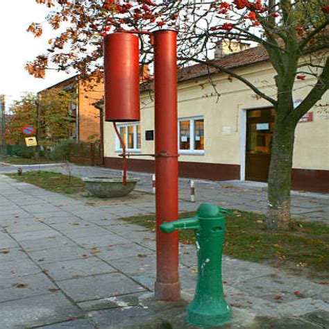 Zabytkowy dzwon alarmowy lub gong strażacki z początków XX wieku