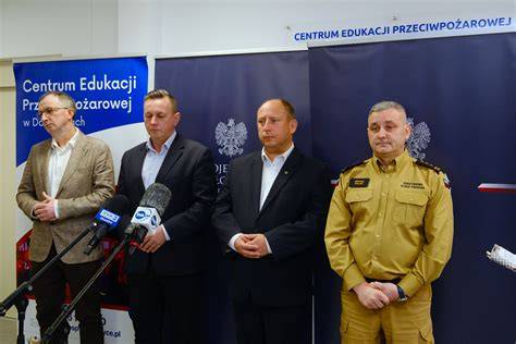 infografika przedstawiająca zasady interwencji PSP w sprawie owadów