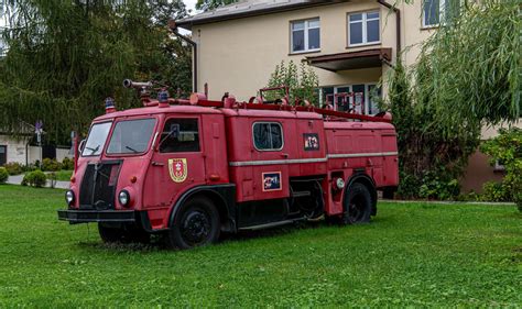 Historyczny wóz strażacki Star 25