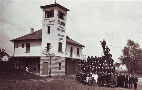 Historyczna fotografia polskiej straży pożarnej na Zaolziu