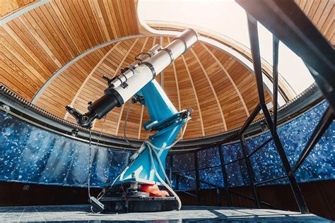 Photo of a specialized angle measurer with a telescope used in fire observation