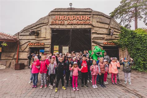 Zdjęcie przedstawiające ścieżkę dydaktyczną z dinozaurami w JuraParku
