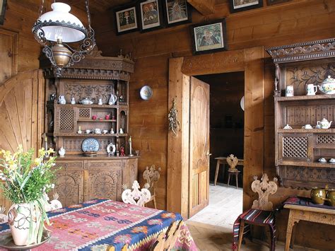 Zdjecie archiwalne dworu w Klimontowie w stylu zakopiańskim