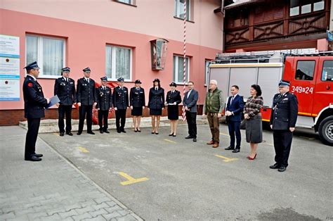 Thematic photo of OSP Ptaszkowa members in action or standing by their fire trucks
