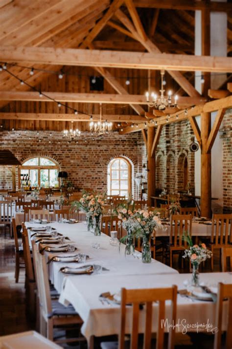 Zróżnicowane miejsca na wesele: dom weselny, restauracja, ogród, odrestaurowana stodoła