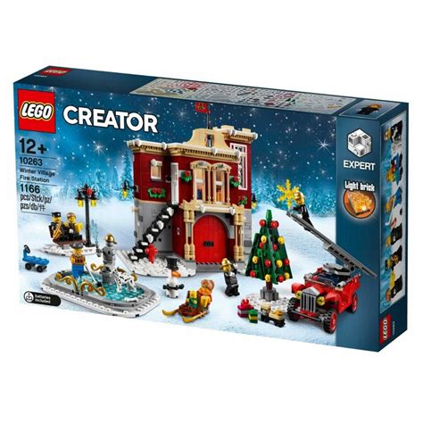 Zimowa remiza strażacka LEGO Creator Expert z dekoracjami świątecznymi i elementami wnętrza