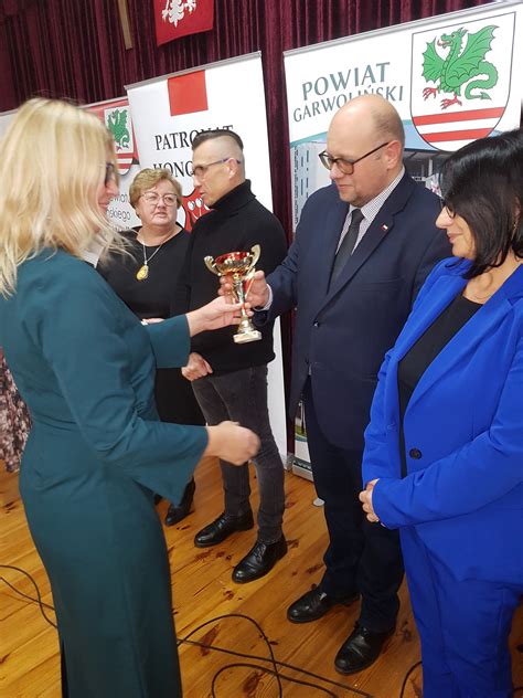Zdjęcie przedstawiające gości honorowych podczas obchodów