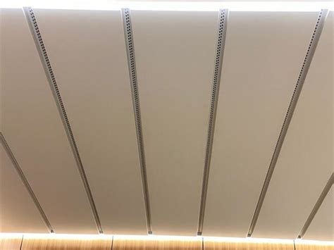 Photo demonstrating correctly installed fire-resistant ceiling panels.