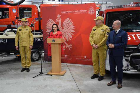 Tematyczne zdjęcie Scanii P410 OSP Głuszyna podczas uroczystego przekazania