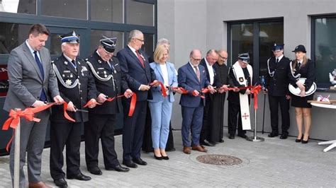Zdjęcie przedstawiające nowo otwartą remizę OSP w Pisarzowicach