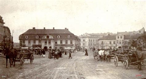 Historyczne zdjęcie strażaków z Krakowa lub Wieliczki z lat 70. XIX wieku