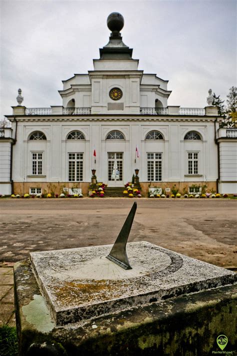 Panoramę Pałacu w Jabłonnie