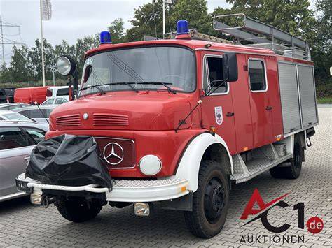 Zdjęcie średniego samochodu gaśniczego Mercedes-Benz LAF 1113 B Rosenbauer