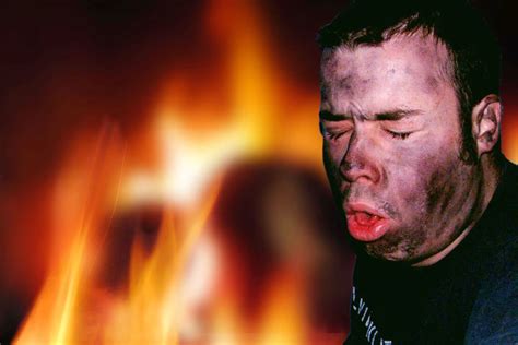 Infographics showing fire spread in an apartment building and potential smoke inhalation dangers