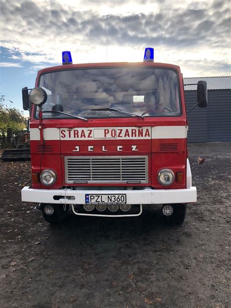Fotografia ciężkiego samochodu ratowniczo-gaśniczego Jelcz GCBA 6/16 OSP Załęże