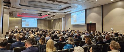 zdjęcie z konferencji historycznej poświęconej strażactwu