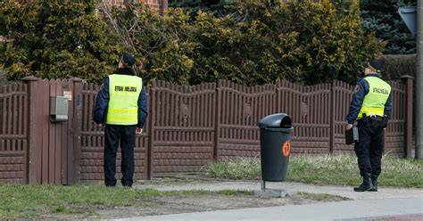 Sposoby wykrywania nielegalnego spalania śmieci: monitoring, drony z czujnikami chemicznymi oraz kontrole domowych pieców