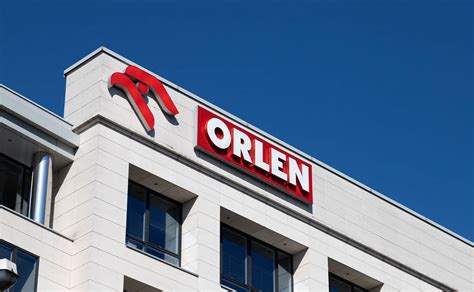 zdjęcie zakładu produkcyjnego Orlen w Płocku