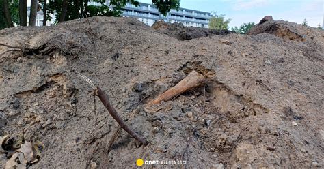 Odkryte ludzkie kości na działce deweloperskiej w Białymstoku