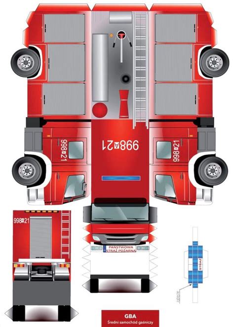 Szczegółowy proces malowania kartonowego modelu wozu strażackiego na czerwono.