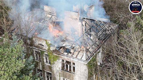 Zdjęcie ruin willi Kazinek po pożarze lub ogólne ujęcie pustostanu