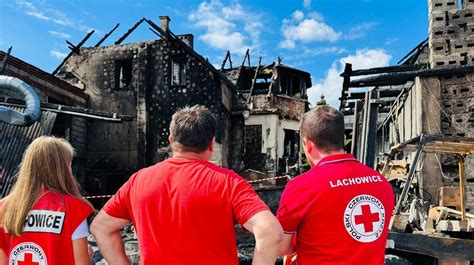 Wolontariusze Polskiego Czerwonego Krzyża w akcji